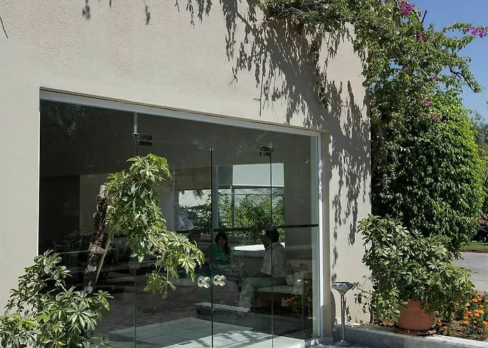 Larissa Club Hotell 4*