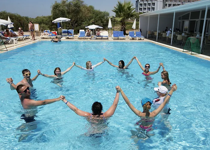 Hotell Larissa Club 4*