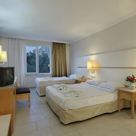 Larissa Club Konaklı