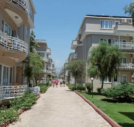 Larissa Club 4* Konaklı