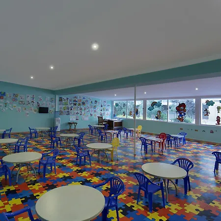 Larissa Club 4*