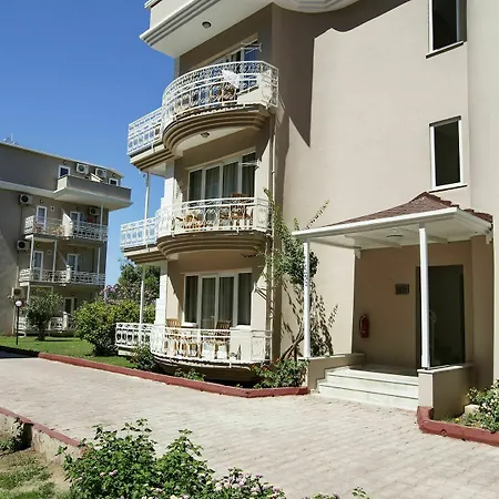 Hotel Larissa Club Konaklı