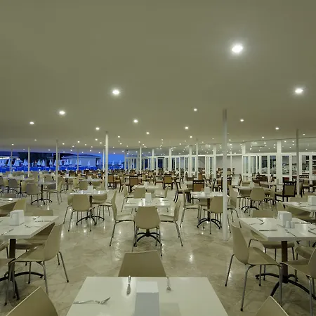 Larissa Club 酒店 4*