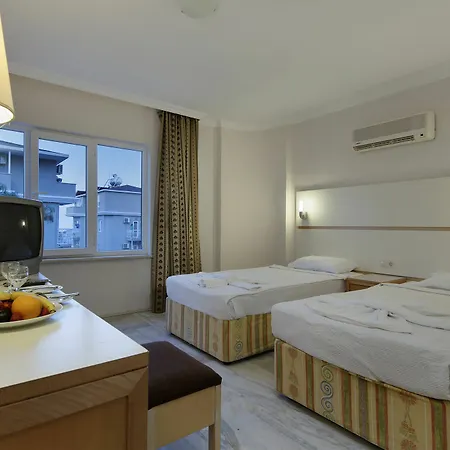 Hotel Larissa Club Konaklı
