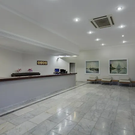 Hotel Larissa Club Konaklı
